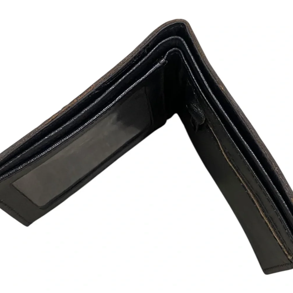 VTG souvenir Ecuador Leather Wallet with Embossed design bifold billfold Quito